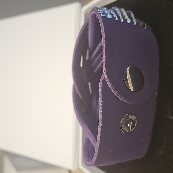 Purple and Faux Rhinestone bracelet - Picture 3 of 4